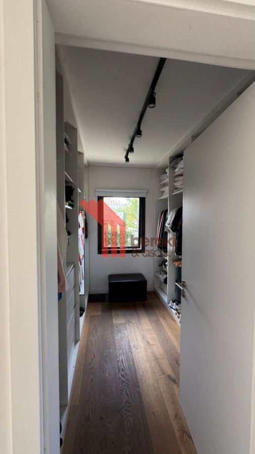 Casa ID.193 - Casa de 4 dormitorios sobre lago en Viñedos de la Tahona - 1.497 m² de terreno