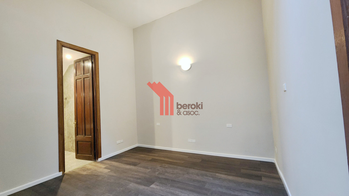 Casa ID.106 - Casa Venta 4 Dormitorios Padrón Único Palermo 