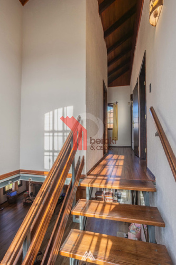 Casa ID.16 - Venta Casa 3 Dormitorios Barra De Carrasco Con Piscina Y 4 Cocheras