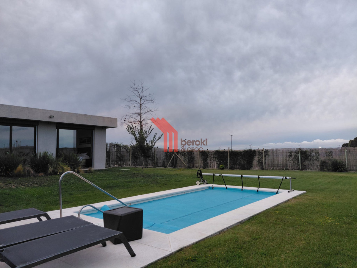 Casa ID.154 - Venta casa en La Juana, 3 dormitorios, 2 baños, piscina climatizada