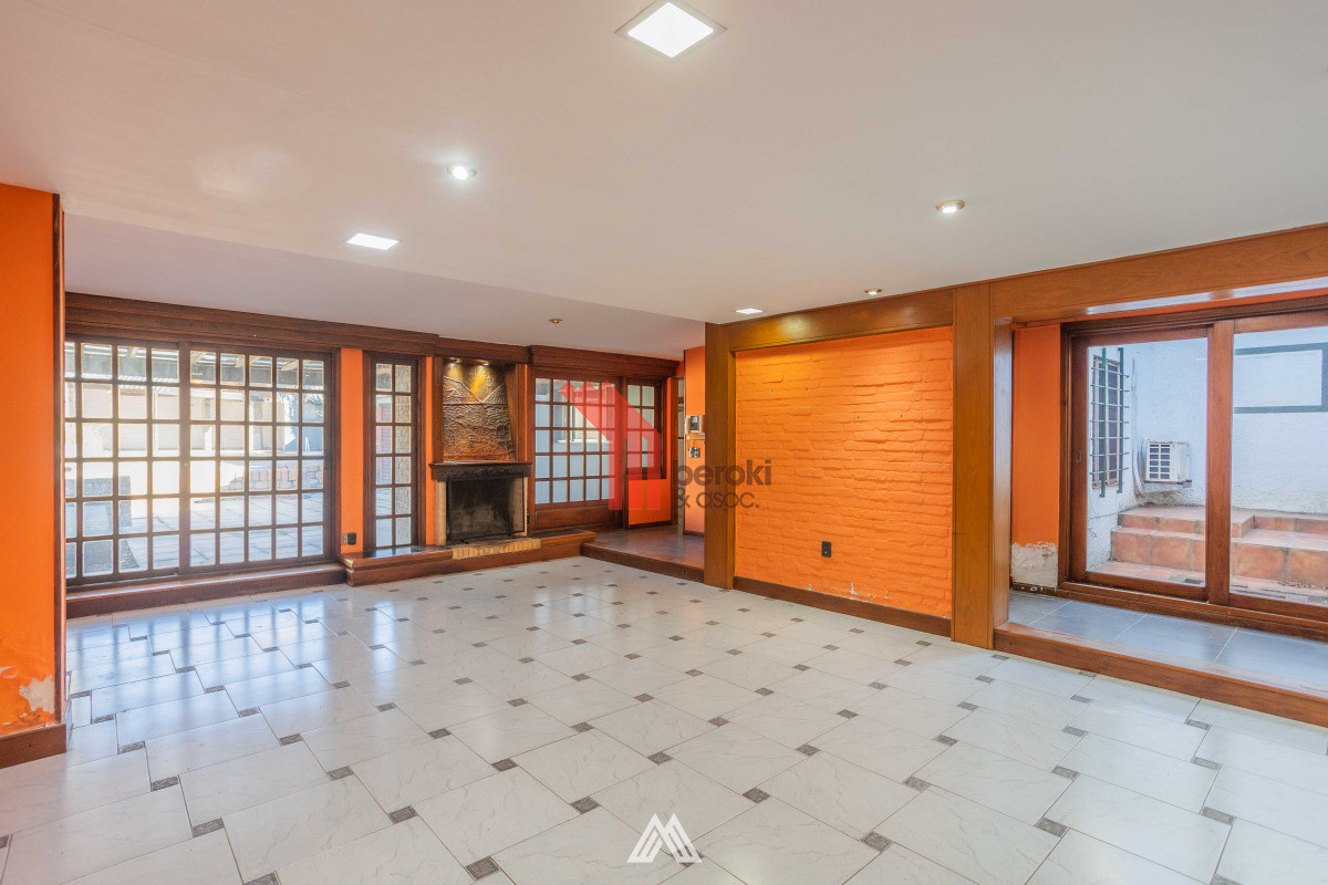 Casa ID.24 - Alquiler Casa Punta Gorda 4 Dormitorios Jardín Piscina Y Barbacoa