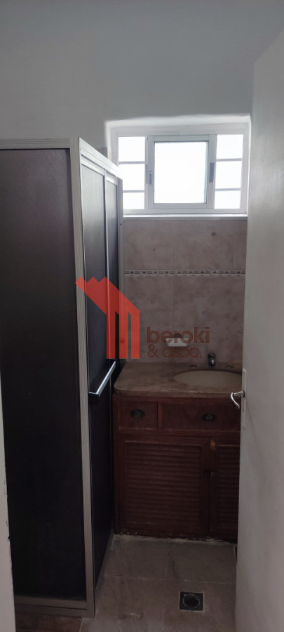 Casa ID.123 - Venta Casa 3 dormitorios + apartamento. Padrón único.  Cerrito de la Victoria.