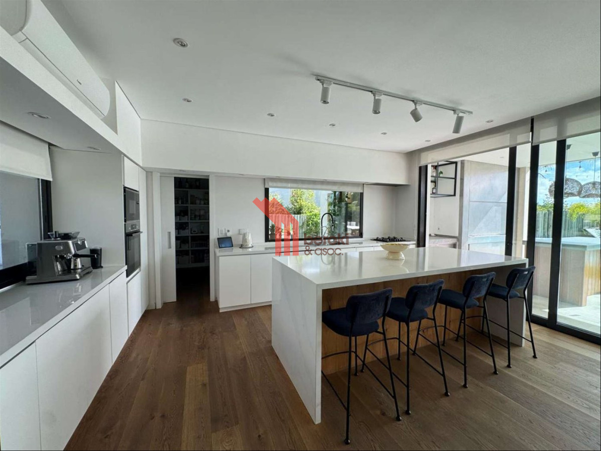 Casa ID.193 - Casa de 4 dormitorios sobre lago en Viñedos de la Tahona - 1.497 m² de terreno