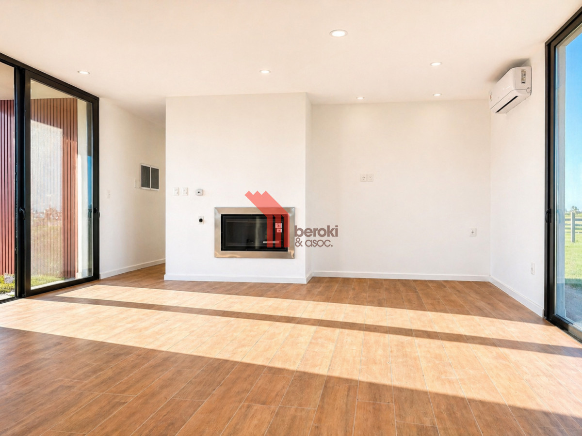 Casa ID.214 - Venta Casa 3 Dormitorios en La Juana con Piscina Barbacoa y Excelente Orientación