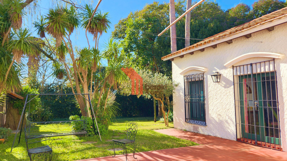 Casa ID.256 - Venta Casa Quinta Colón 8 Dormitorios