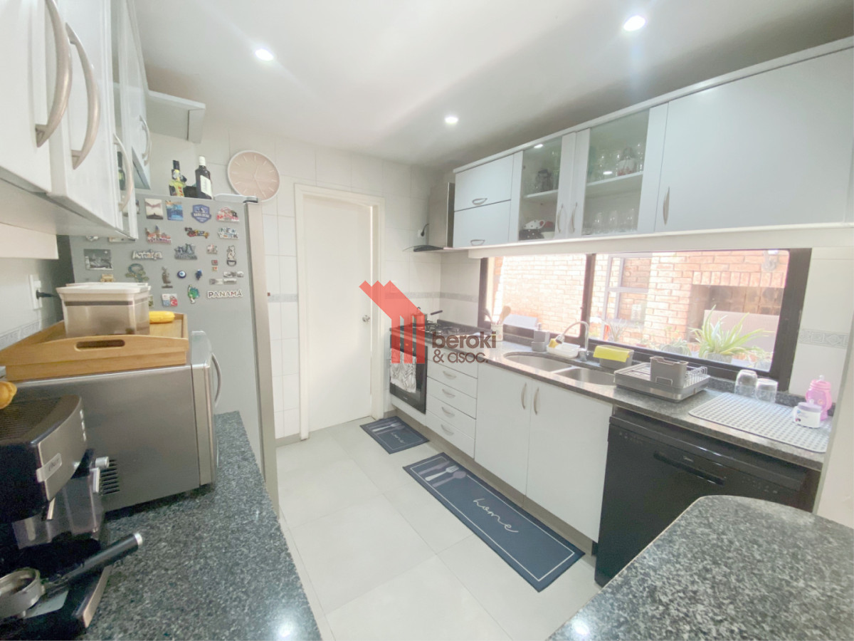 Casa ID.115 - Venta Casa Malvin 4 Dormitorios 3 Baños Garage