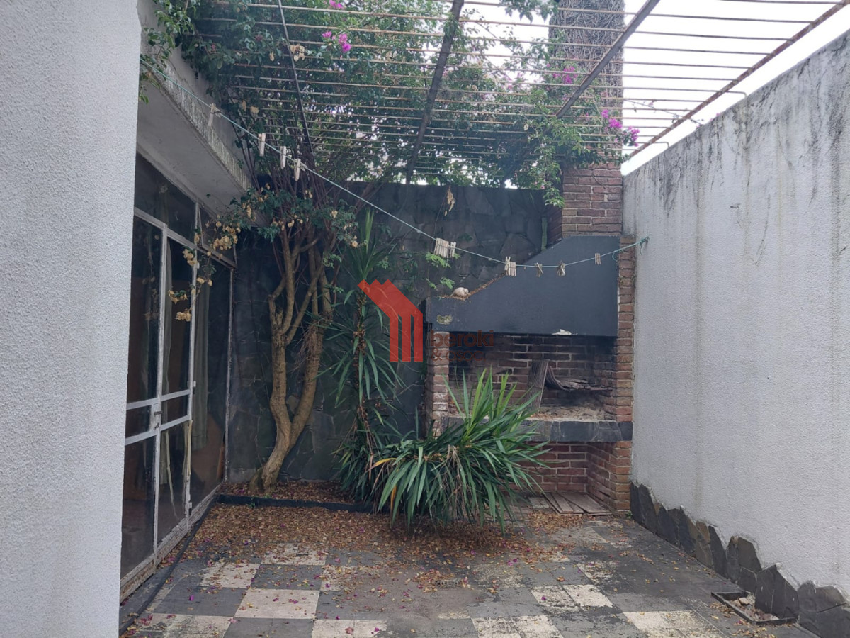 Casa ID.194 - Venta casa 3 dormitorios, 2 baños, Sayago