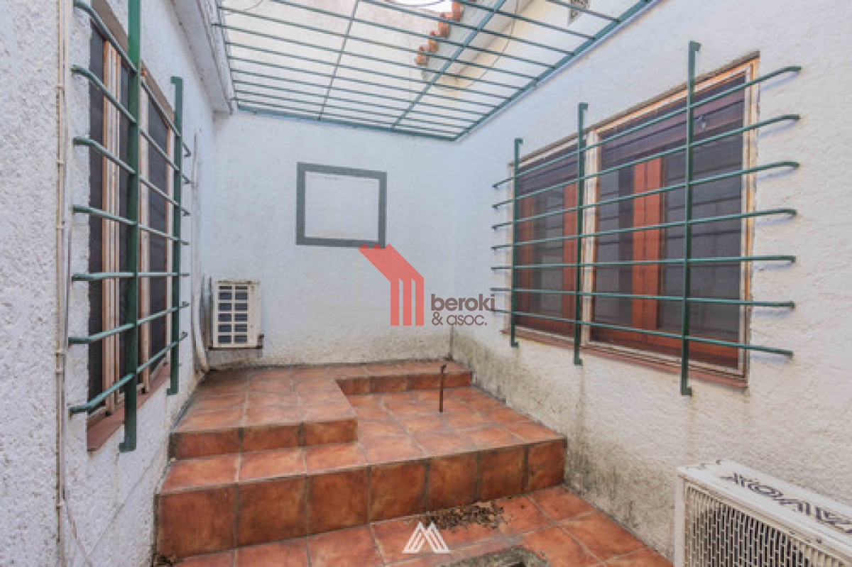 Casa ID.23 - Venta Casa Punta Gorda 4 Dormitorios Jardín Piscina Y Barbacoa