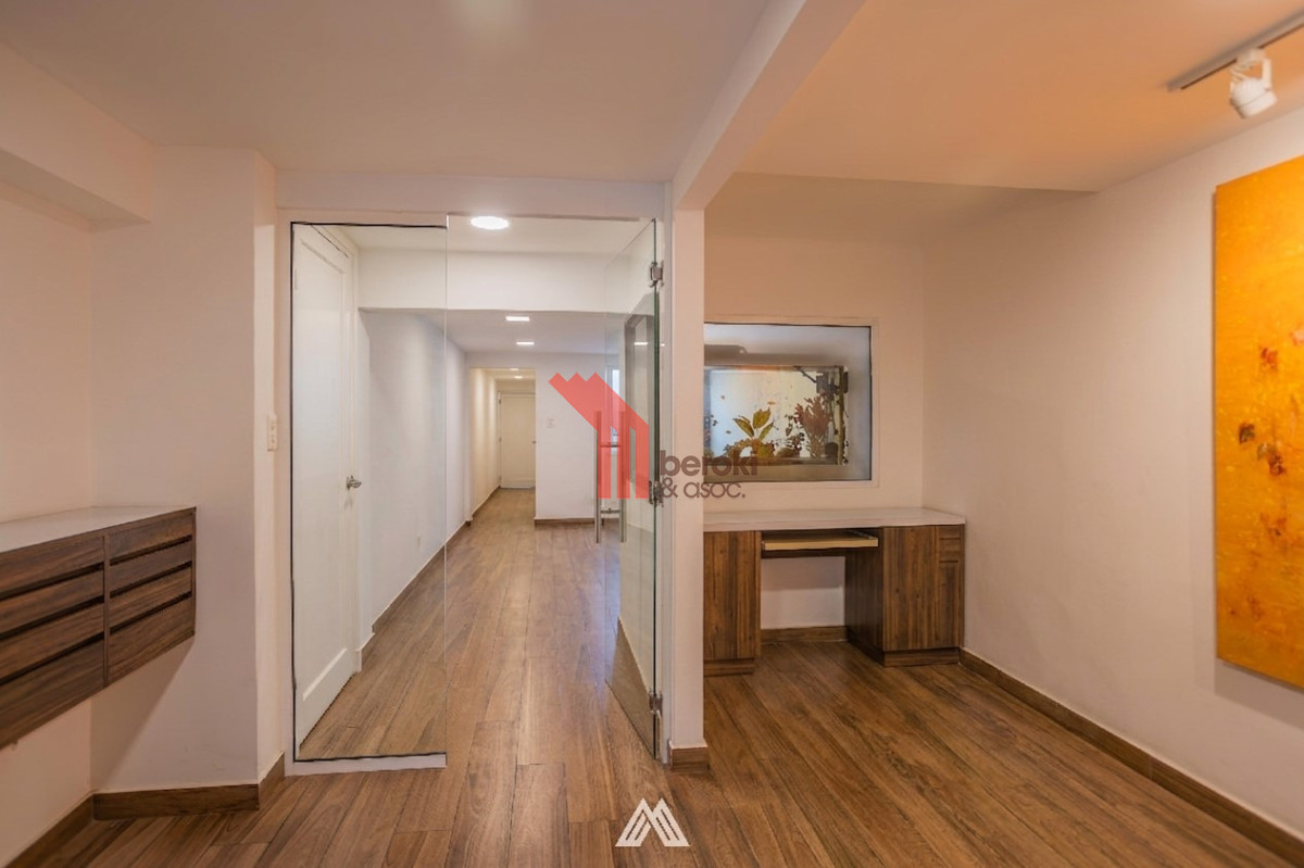 Casa ID.281 - Venta Casa 3 dormitorios Punta Carretas fondo barbacoa y estudio con sala de espera