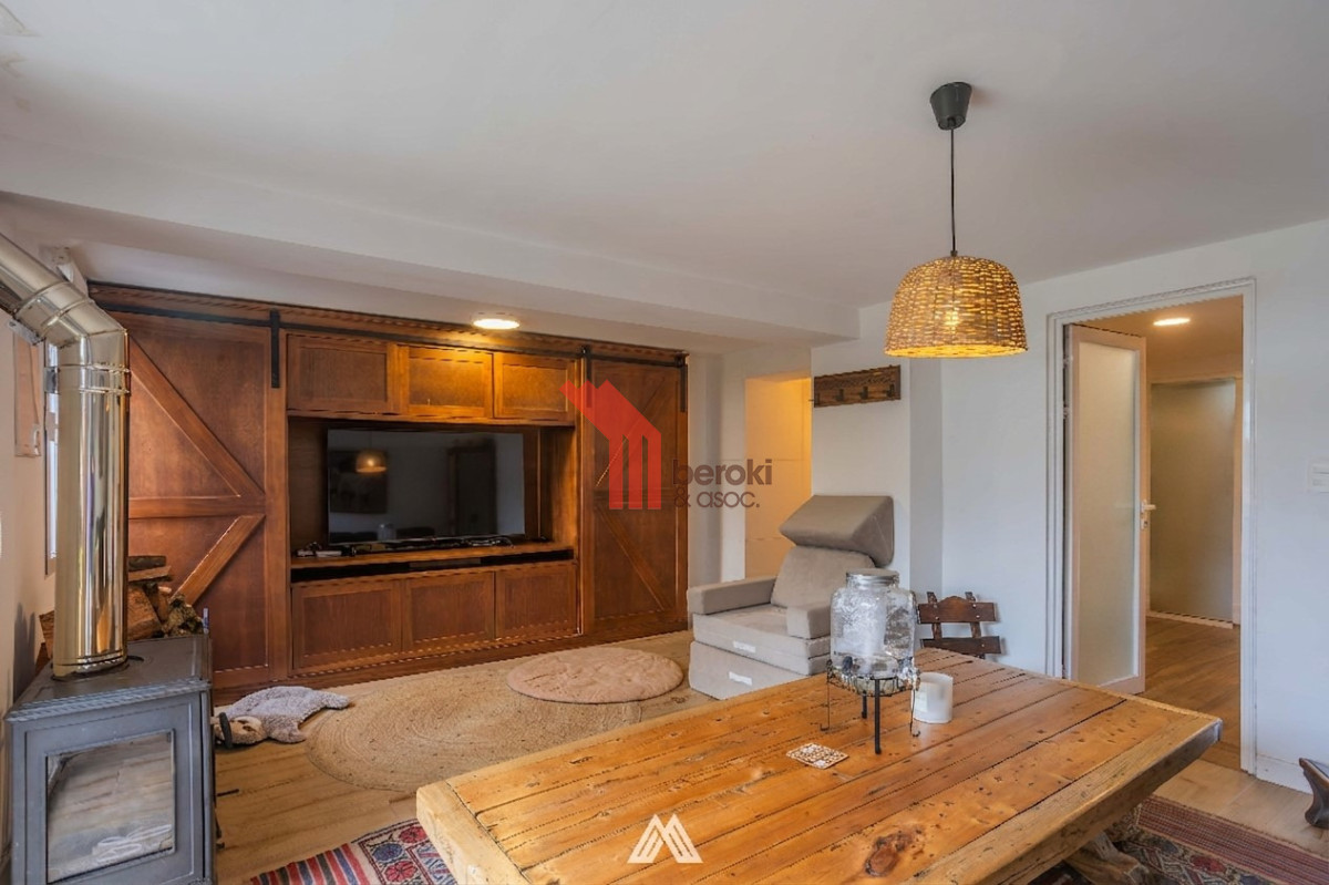 Casa ID.281 - Venta Casa 3 dormitorios Punta Carretas fondo barbacoa y estudio con sala de espera