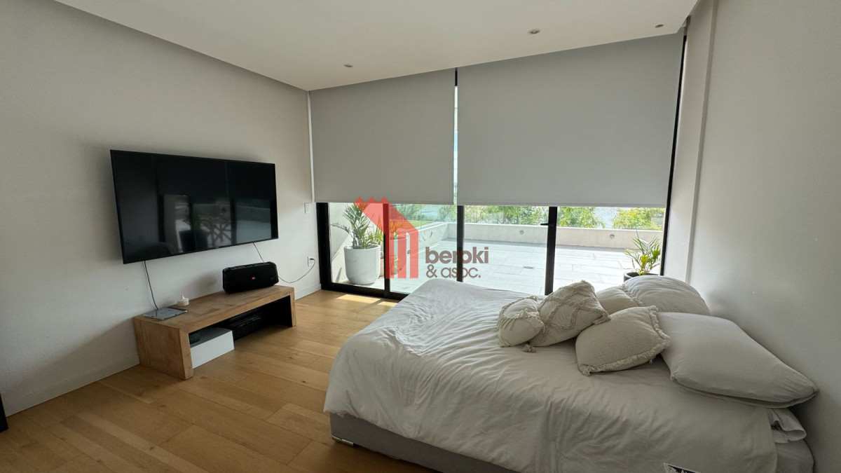 Casa ID.193 - Casa de 4 dormitorios sobre lago en Viñedos de la Tahona - 1.497 m² de terreno