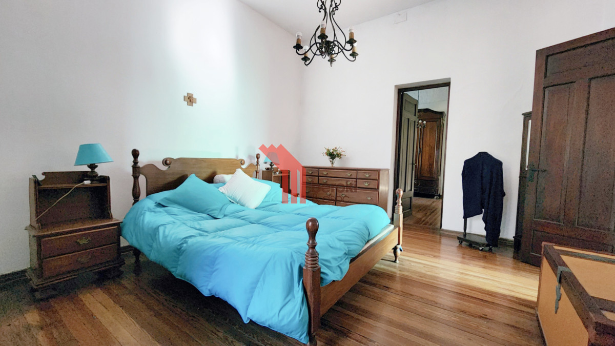 Casa ID.256 - Venta Casa Quinta Colón 8 Dormitorios