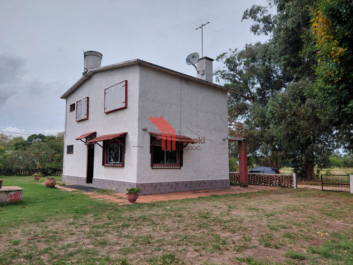 Casa ID.196 - Venta Casa 4 dormitorios, 2 baños, Santa Ana, Canelones