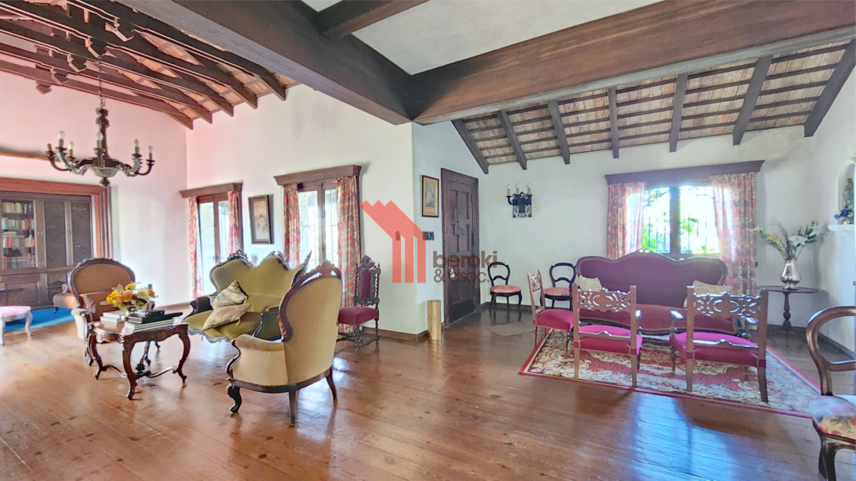 Casa ID.256 - Venta Casa Quinta Colón 8 Dormitorios