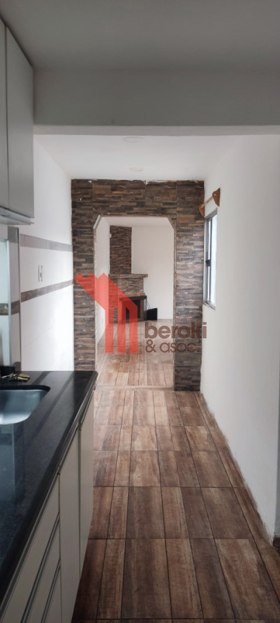 Casa ID.123 - Venta Casa 3 dormitorios + apartamento. Padrón único.  Cerrito de la Victoria.