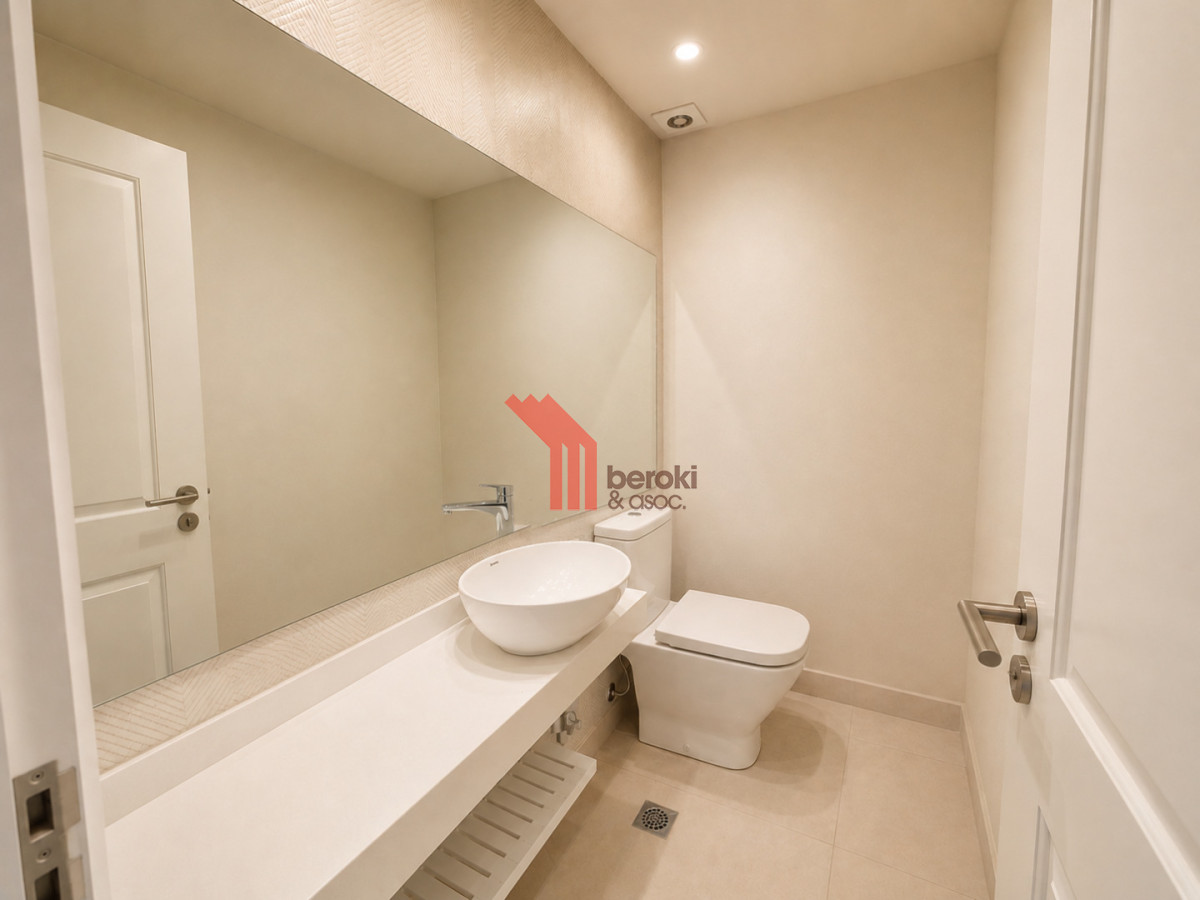 Casa ID.229 - Venta de casa de 3 dormitorios, 3 baños y cuarto de servicio en Altos de la Tahona con piscina y parrillero