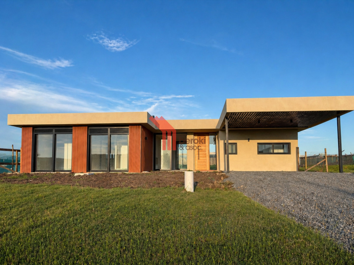 Casa ID.214 - Venta Casa 3 Dormitorios en La Juana con Piscina Barbacoa y Excelente Orientación