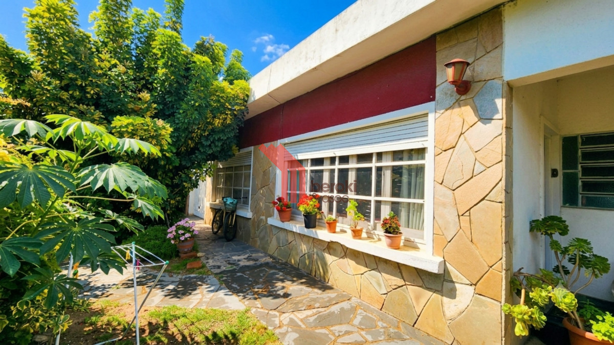 Casa ID.246 - Casa Venta Shangrila Sur 3 Dormitorios 605m2 de Terreno