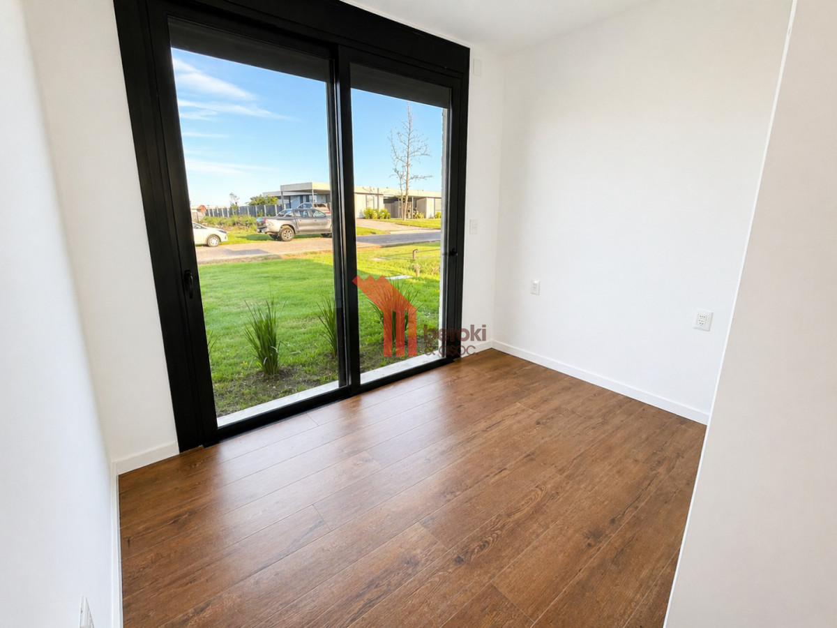 Casa ID.213 - Venta Casa 3 Dormitorios La Juana Piscina Paneles Solares y Barbacoa