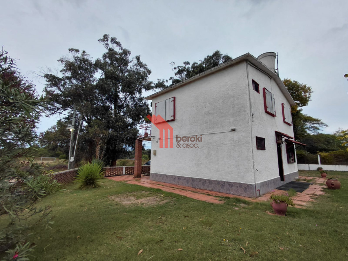 Casa ID.196 - Venta Casa 4 dormitorios, 2 baños, Santa Ana, Canelones