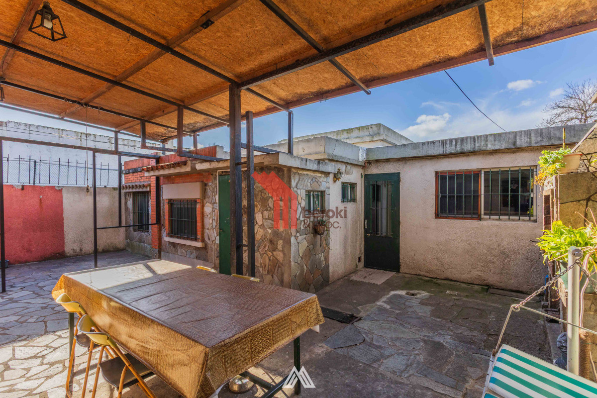 Casa ID.5 - Venta Casa Las Acacias 3 Dormitorios Patio Parrillero Y Garaje X3