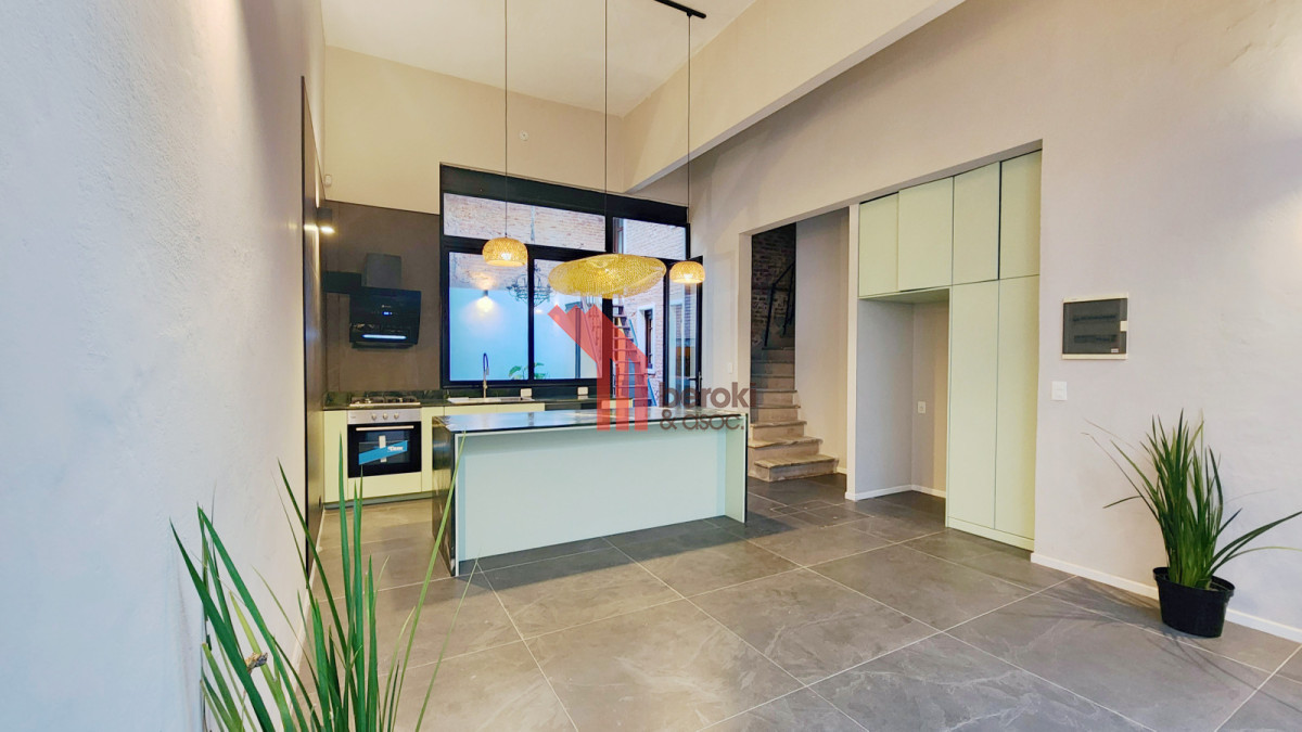 Casa ID.106 - Casa Venta 4 Dormitorios Padrón Único Palermo 