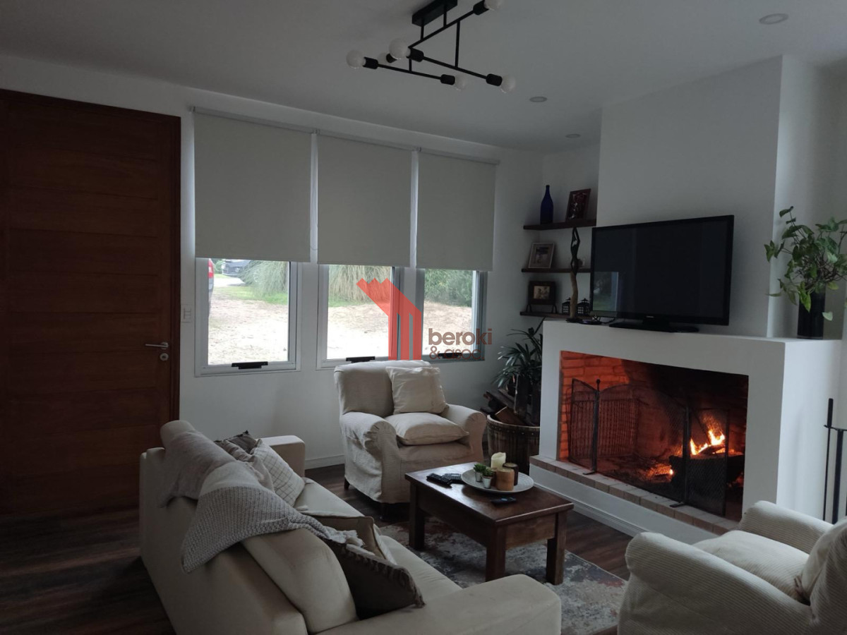 Casa ID.310 - Venta casa 4 dormitorios, Mercedes, Soriano