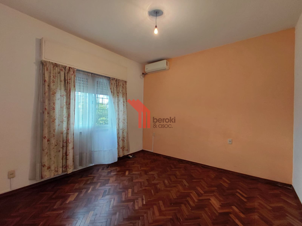 Casa ID.226 - Venta casa 3 dormitorios, 2 baños, mas monoambiente, Colon