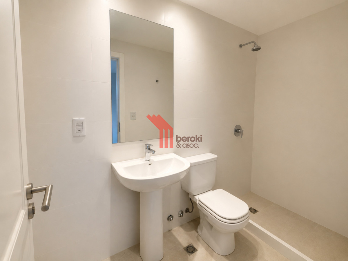 Casa ID.229 - Venta de casa de 3 dormitorios, 3 baños y cuarto de servicio en Altos de la Tahona con piscina y parrillero