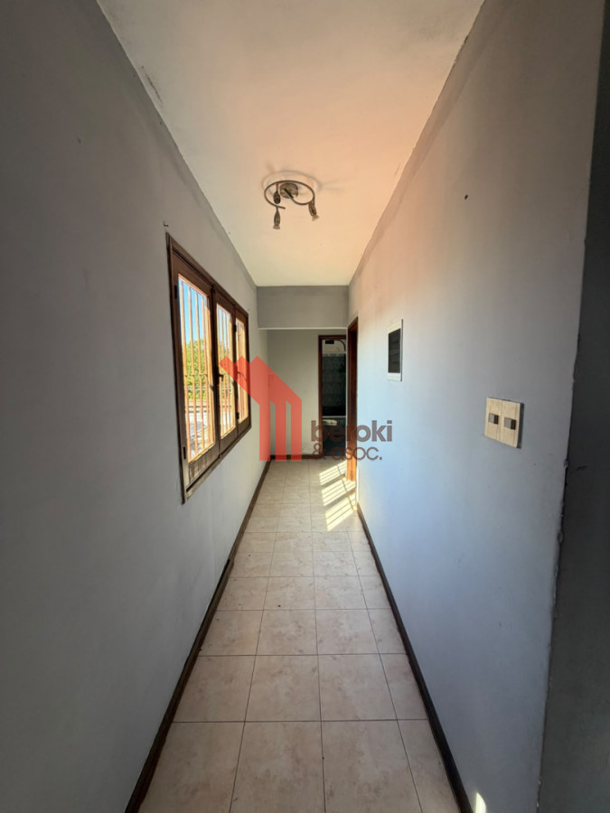 Casa ID.266 - VENTA CASA PADRON UNICO SOLYMAR SUR 4 DORMITORIOS 2 BAÑOS 