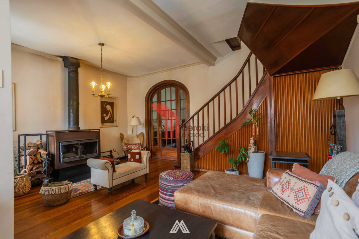 Casa ID.281 - Venta Casa 3 dormitorios Punta Carretas fondo barbacoa y estudio con sala de espera