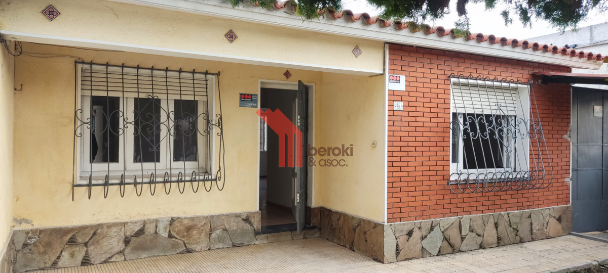 Casa ID.123 - Venta Casa 3 dormitorios + apartamento. Padrón único.  Cerrito de la Victoria.