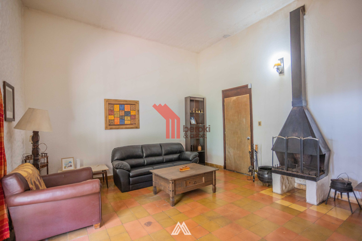 Chacra ID.98 - Venta Chacra Montevideo 3 Dormitorios y Piscina