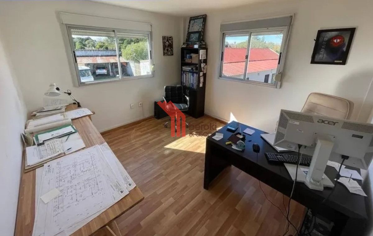 Local Comercial ID.242 - Venta Local comercial, con gran terreno sobre Avenida, Barrio Sayago