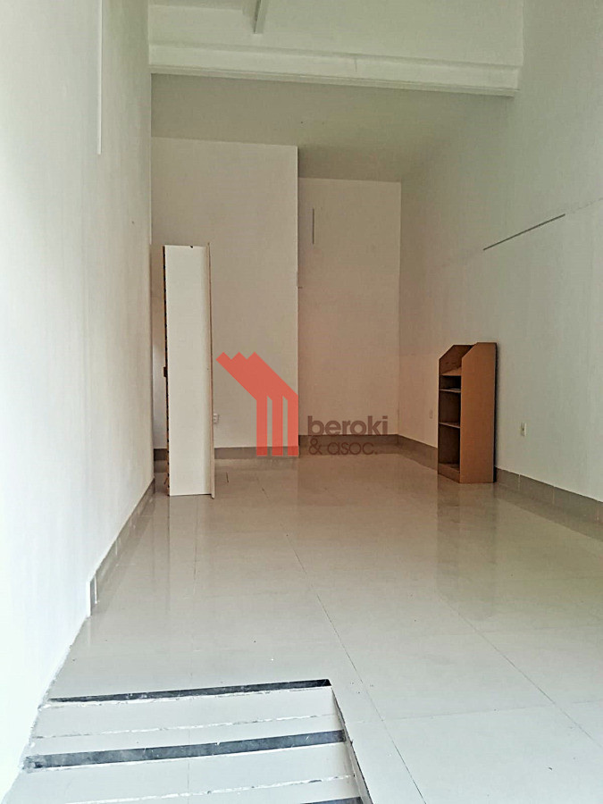Local Comercial ID.29 - Alquiler Local comercial en Punta Carretas con patio