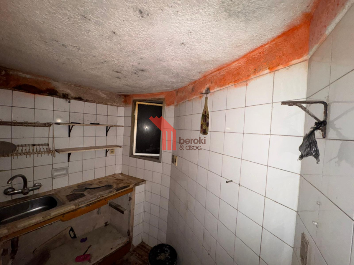 Local Comercial ID.228 - Venta Local con sótano y casa de altos, Cordón Sur