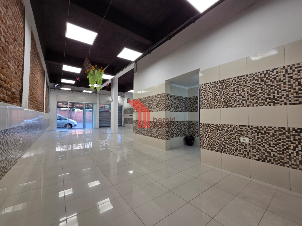 Local Comercial ID.18 - Venta Local Comercial Tres Cruces