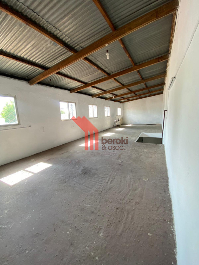 Local Comercial ID.133 - Alquiler Local Comercial. Centro. San José De Mayo.