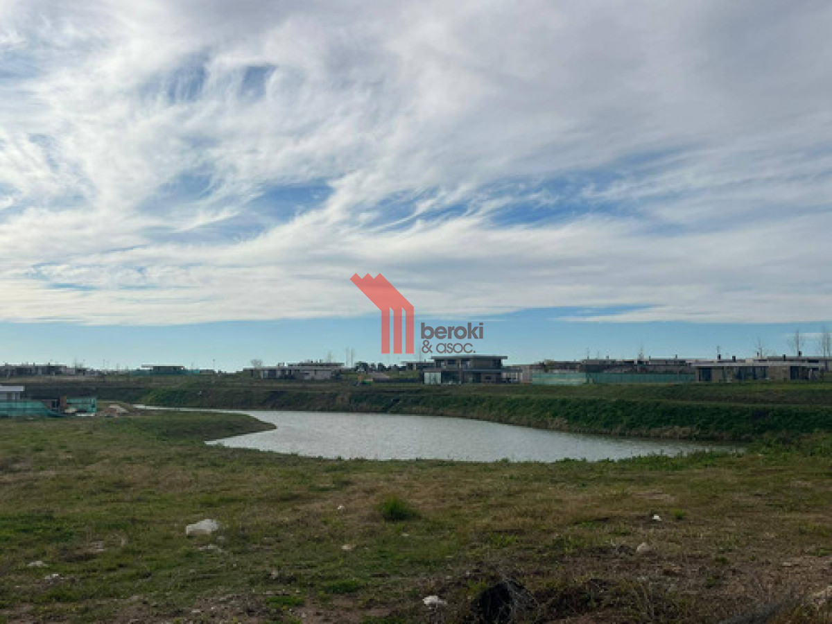 Terreno ID.10 - Venta Terreno Barrio Privado La Juana Frente Al Lago