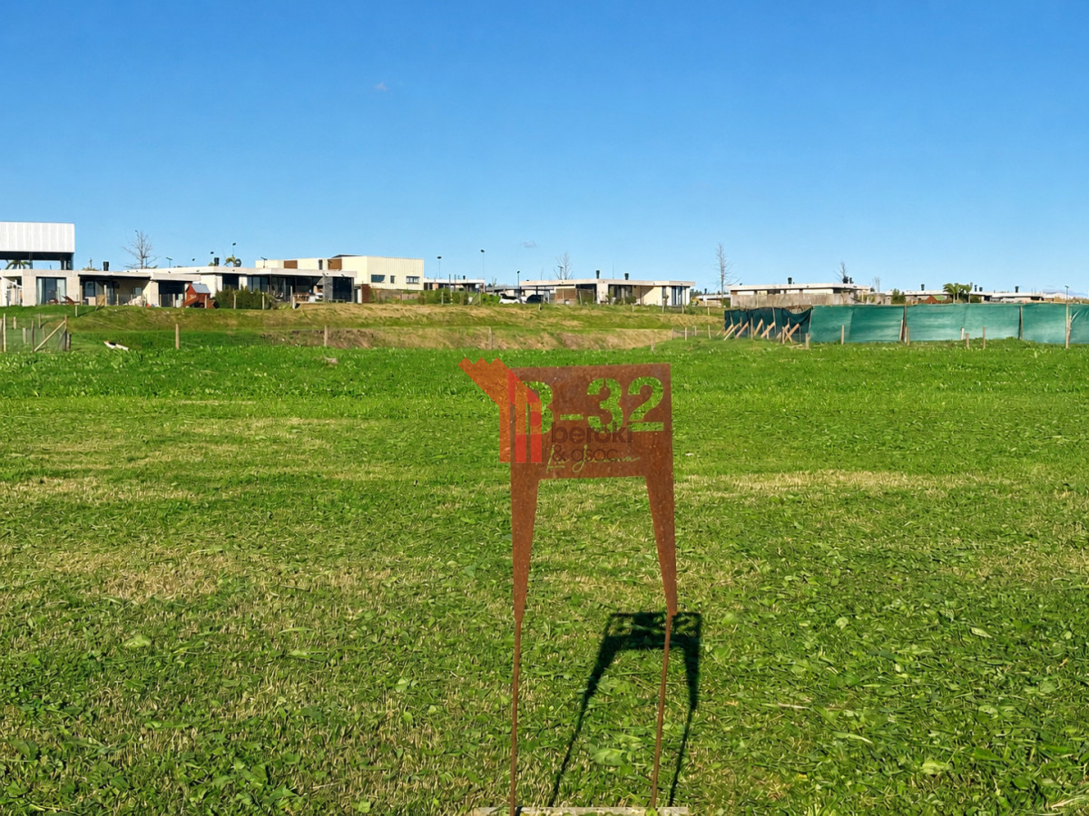 Terreno ID.277 - Venta de Terreno en Barrio privado frente al lago