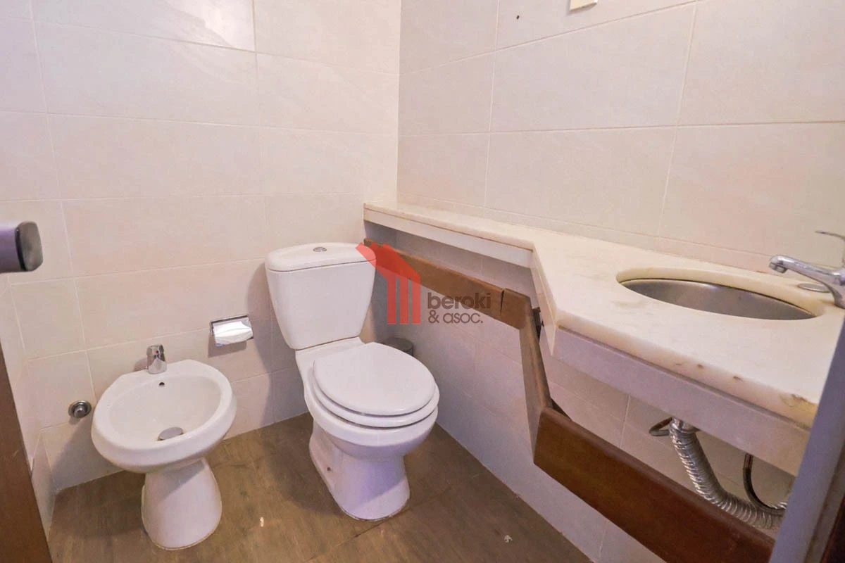 Oficina ID.179 - Alquiler gran oficina en Ciudad Vieja