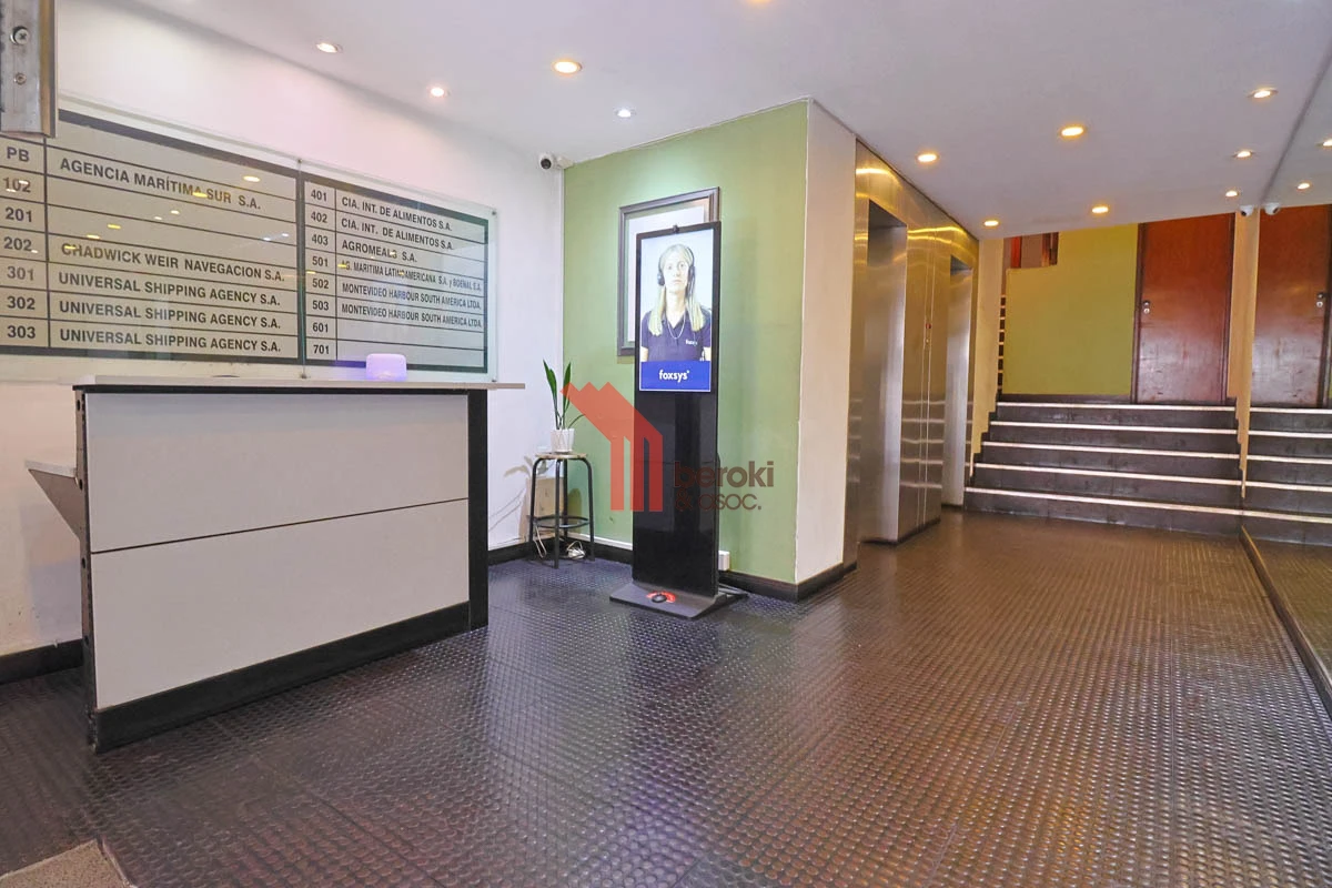 Oficina ID.179 - Alquiler gran oficina en Ciudad Vieja