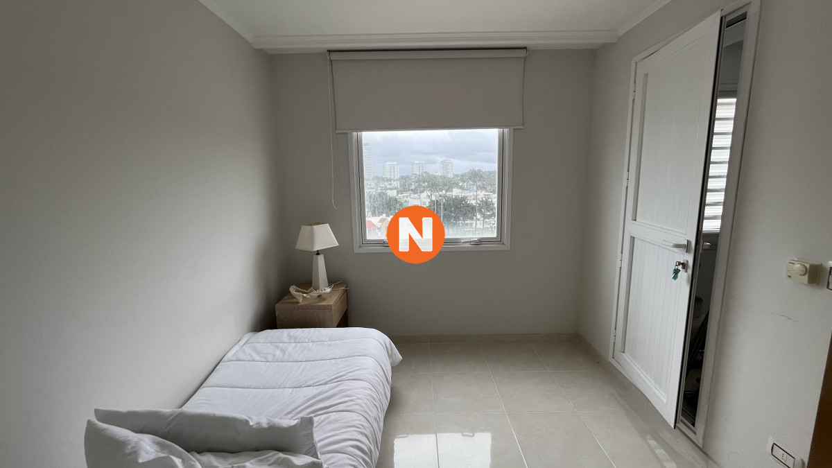 Apartamento Ref.218279 - VENTA DE APARTAMENTO DE 3 DORMITORIOS EN EDIFICIO LE JARDIN PUNTA DEL ESTE 