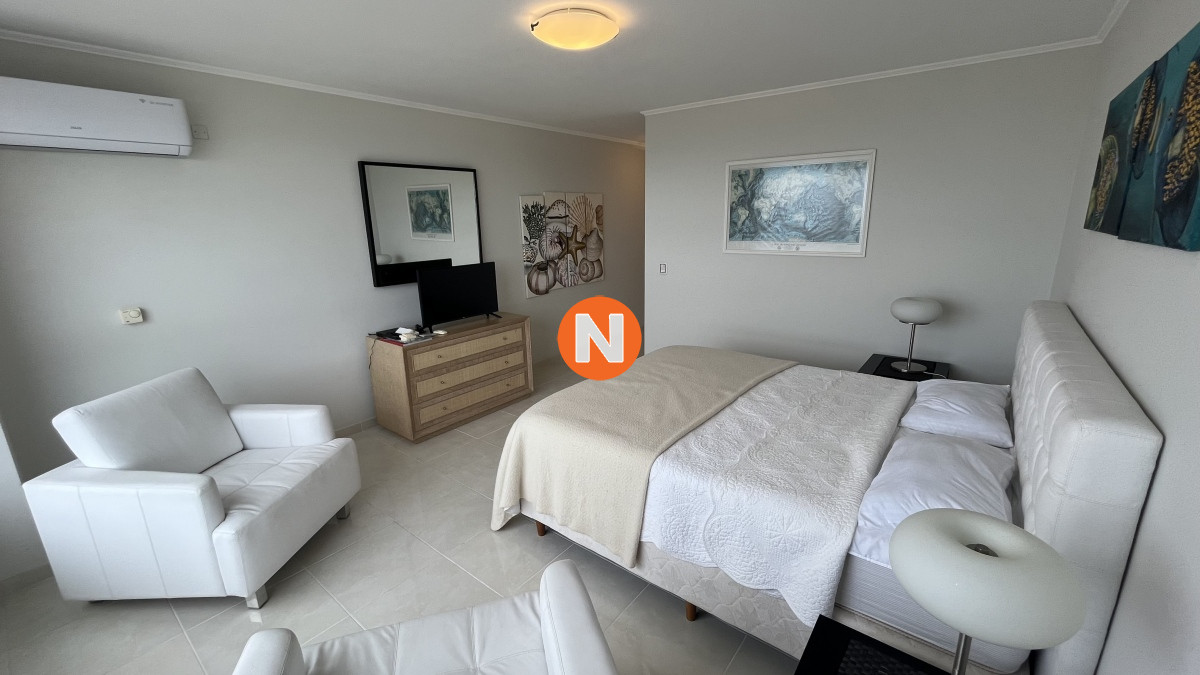 Apartamento Ref.218279 - VENTA DE APARTAMENTO DE 3 DORMITORIOS EN EDIFICIO LE JARDIN PUNTA DEL ESTE 