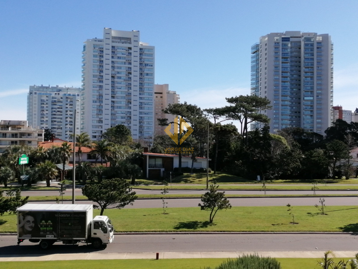 Aidy Grill - GoPunta - Portal Inmobiliario de Punta del Este - Maldonado