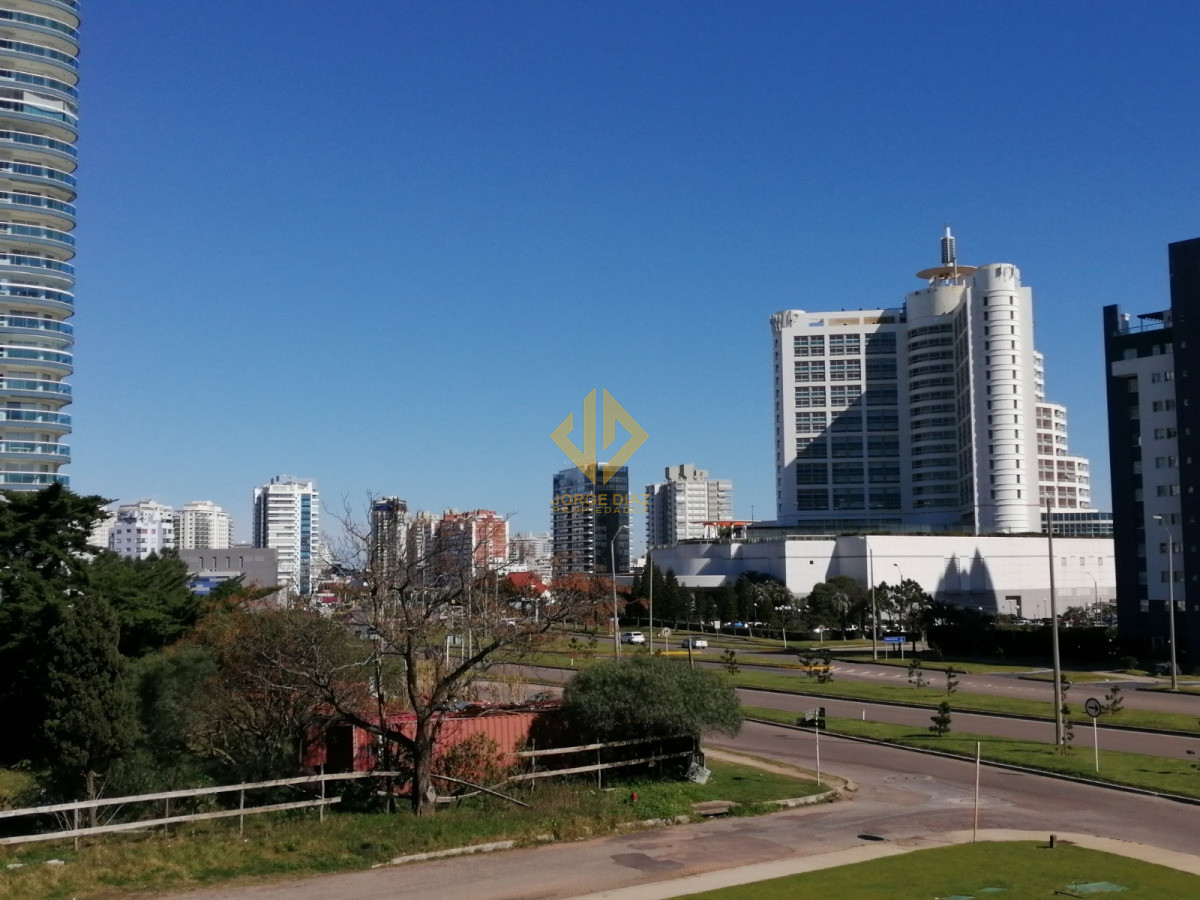 Aidy Grill - GoPunta - Portal Inmobiliario de Punta del Este - Maldonado