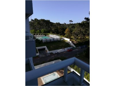 Comodo apartamento de dos dormitorios y dos baños