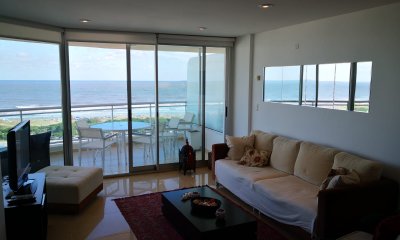 A pasos de la playa Brava y del centro de Punta del Este