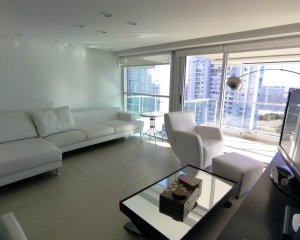 Edificio de categoria, con una de las mejores vistas panorámicas
