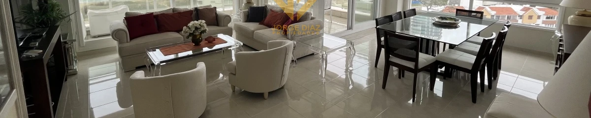 Uno de los mejores edificios de la Playa Mansa